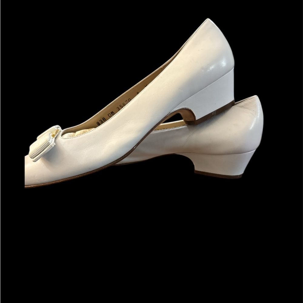 SALVATORE
FERRAGAMO Lillaz Leather Ballet Pump 8 B Bow Iconic
Classic Sh… - Picture 2 of 6